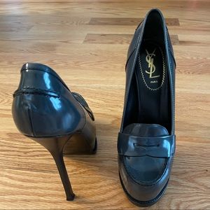 YSL - Saint Laurent Black leather stiletto pumps